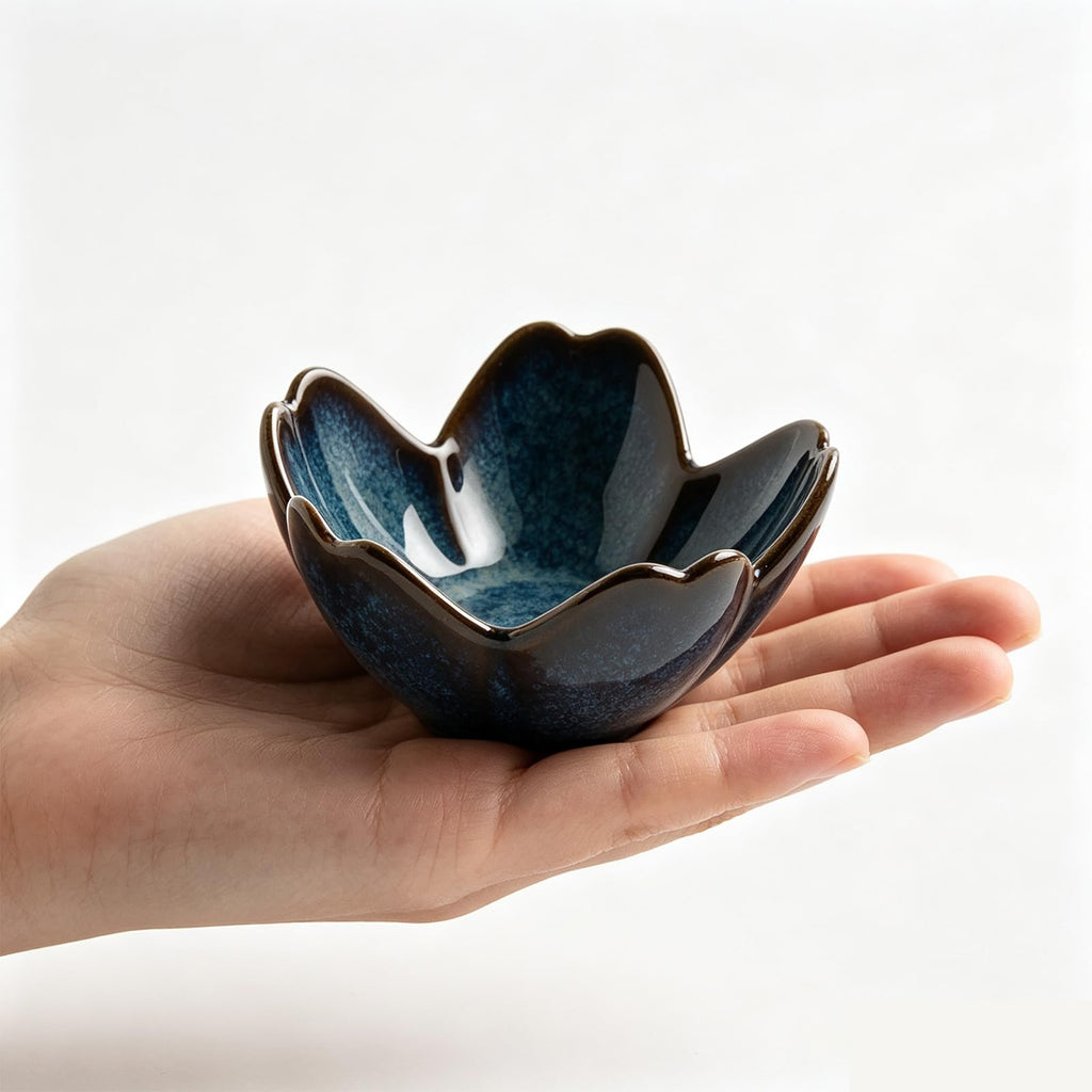 Flower Ring Holder Dish, Ceramic Jewelry Tray Dish, Small Trinket Dish, Jewelry Plate Bowl, Cute Jewlery Ring Holder Dish, Aesthetic Room Decor, Christmas Birthday Gifts for Women, 1 pack (blue)
