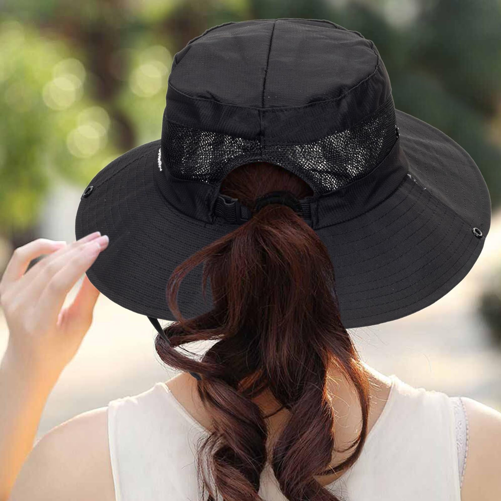 Womens Summer Sun Hat Beach Hat Wide Brim Outdoor UV Protection Hat Packable Mesh Bucket Hat with Ponytail Hole