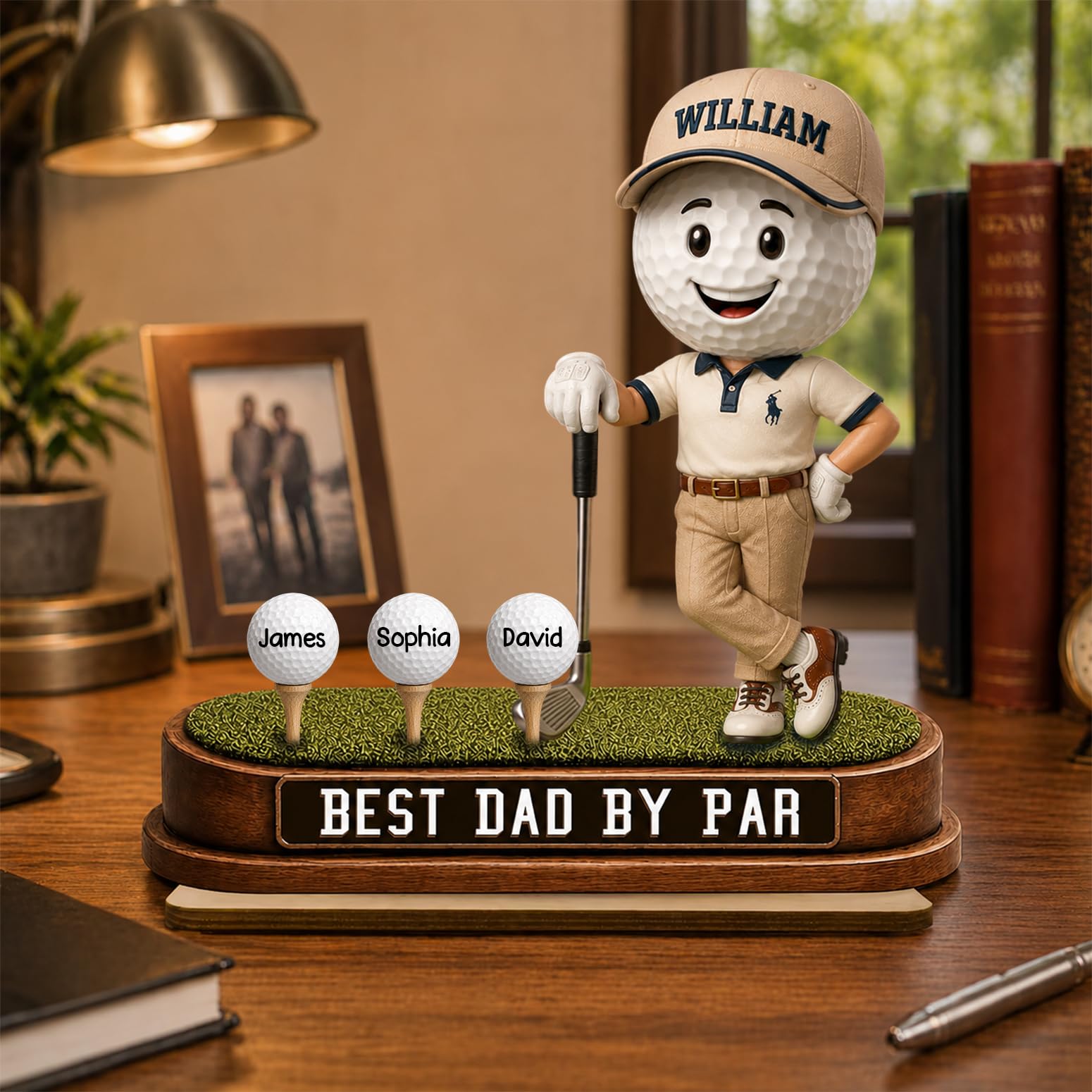 Personalized Fist Bump Dad and Kids Name Wooden Plaque, Custom Fathers Day Plaque for Dad Grandpa, Customized Sign Decorations for Daddy, Grandpa, Heartfelt Father's Day Birthday Gifts for Husband
