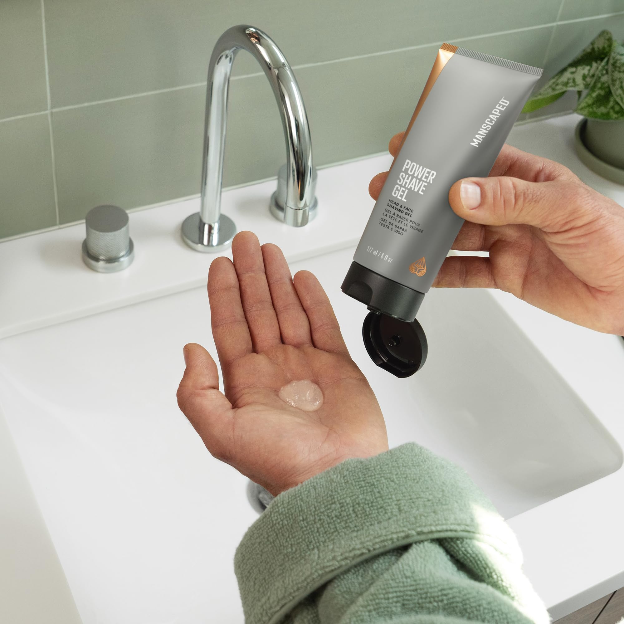 MANSCAPED® The Dome Shaver™ PRO Head Shaver for Bald Men – Five Rotary Blade Design with SkinSafe® & FlexAdjust Technology, Waterproof, USB-C & Wireless Charging Compatible with Travel Lock