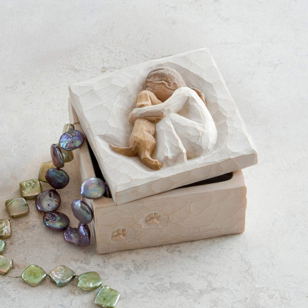Willow Tree Grandmother, Love that Transcends the Years, Box for Jewelry and Treasures, Reminder of Those you Love who Call you Grandma, Sculpted Hand-Painted Keepsake Box