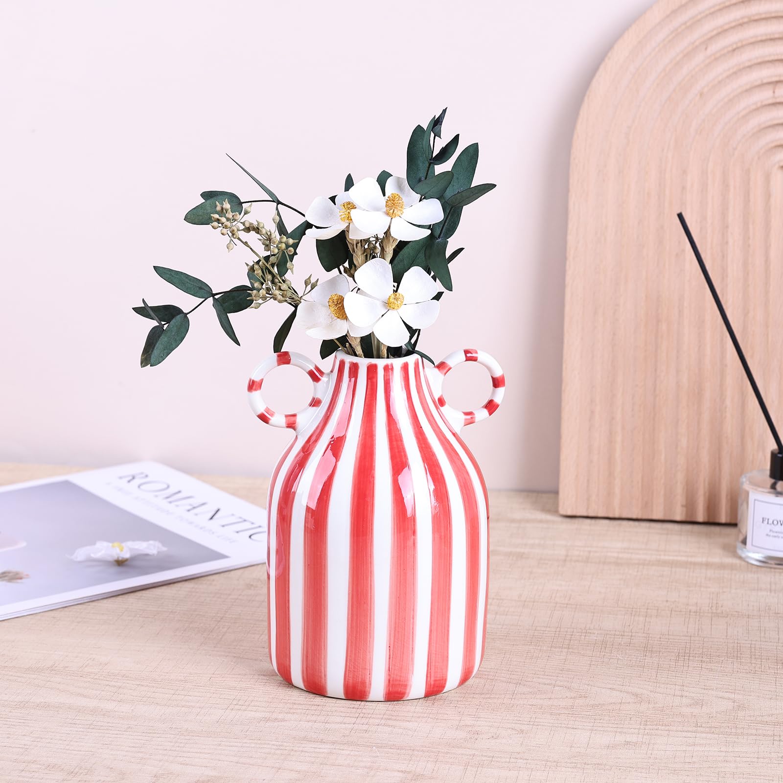 LCCCK Red and White Ceramic Vase, Mid Century Modern Striped Small Vases for Flower&Pampas Grass Centerpiece, Red White Checkered Vase for Dining Table Kitchen Tabletop Minimalist Decorative