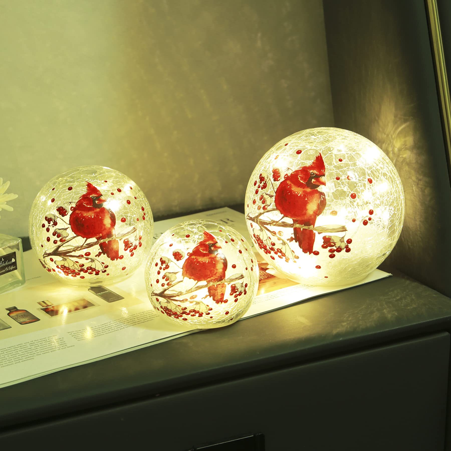 Crackle Glass Ball Cardinal Lamp with Timer, Battery Operated Red Bird Stained Christmas Decor Accent Sphere Lamp, Light Up Globe Glass Table Lamp, Mother's Day Gifts, Led Orb Cardinal Night Light