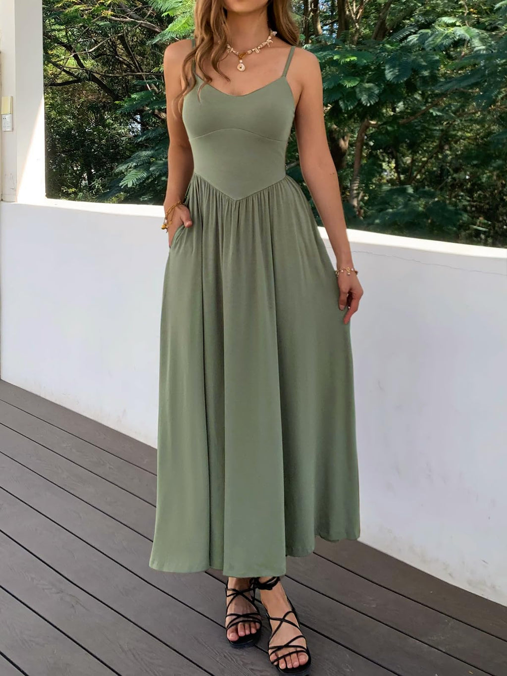 Womens Spaghetti Strap Maxi Dresses Summer Casual Sleeveless A Line Long Flowy Dress with Pockets Beach Sundresses