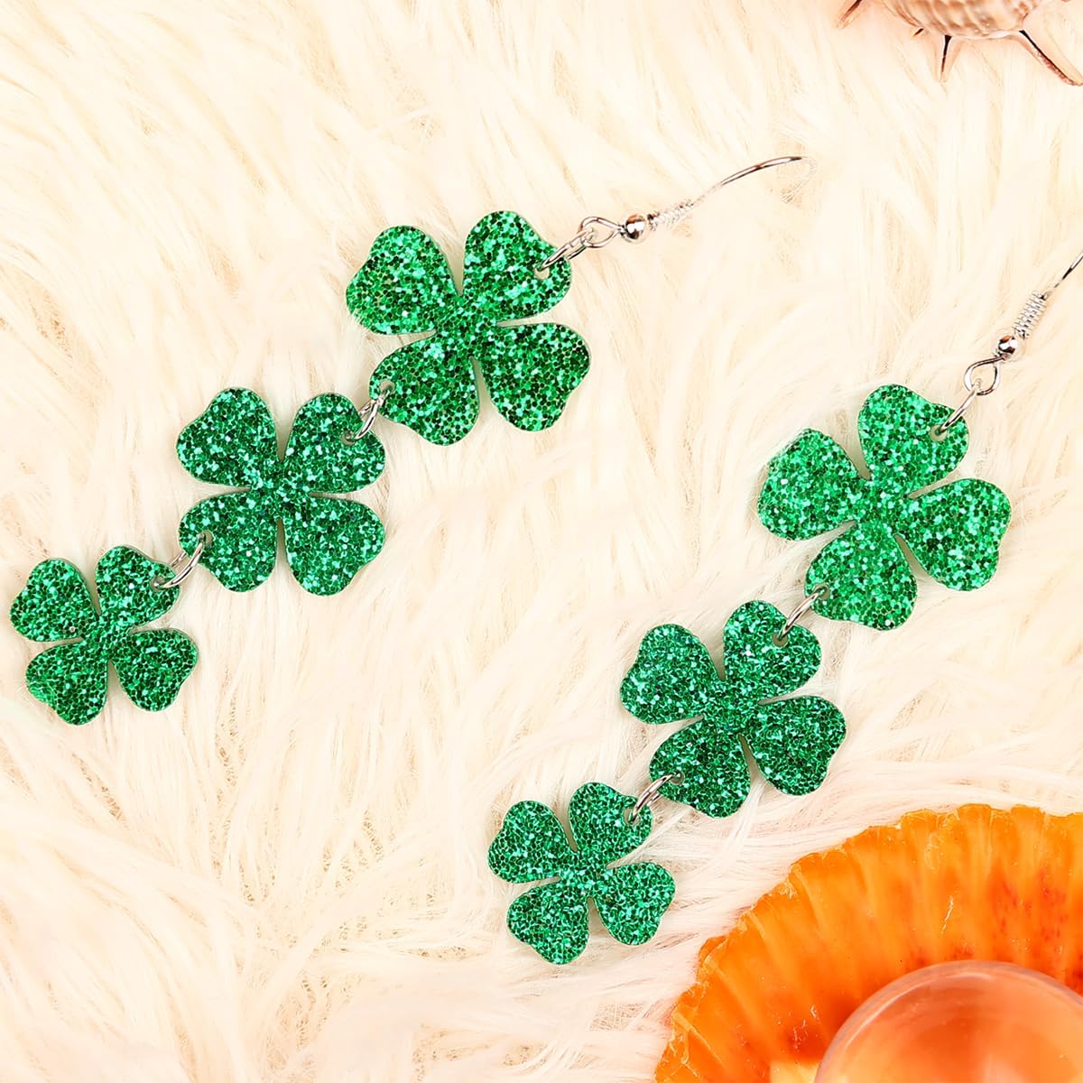 St. Patrick's Day Green Shamrocks Clover Lucky Grass Earrings for Women,Good Luck Dangling Earrings,Irish St. Patrick's Day Decorations Accessories.