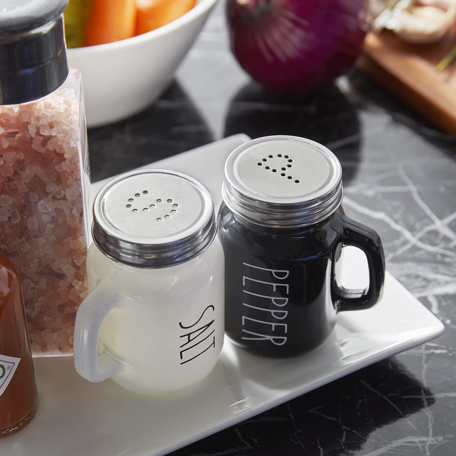 Red Salt and Pepper Shakers Set, ZOSUJO 4 oz Cute Modern Glass Christmas Red Shaker Sets with Stainless Steel Lids, Red Kitchen Decor and Accessories for Home Restaurants Weddings