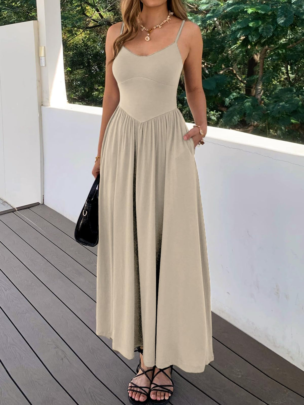 Womens Spaghetti Strap Maxi Dresses Summer Casual Sleeveless A Line Long Flowy Dress with Pockets Beach Sundresses