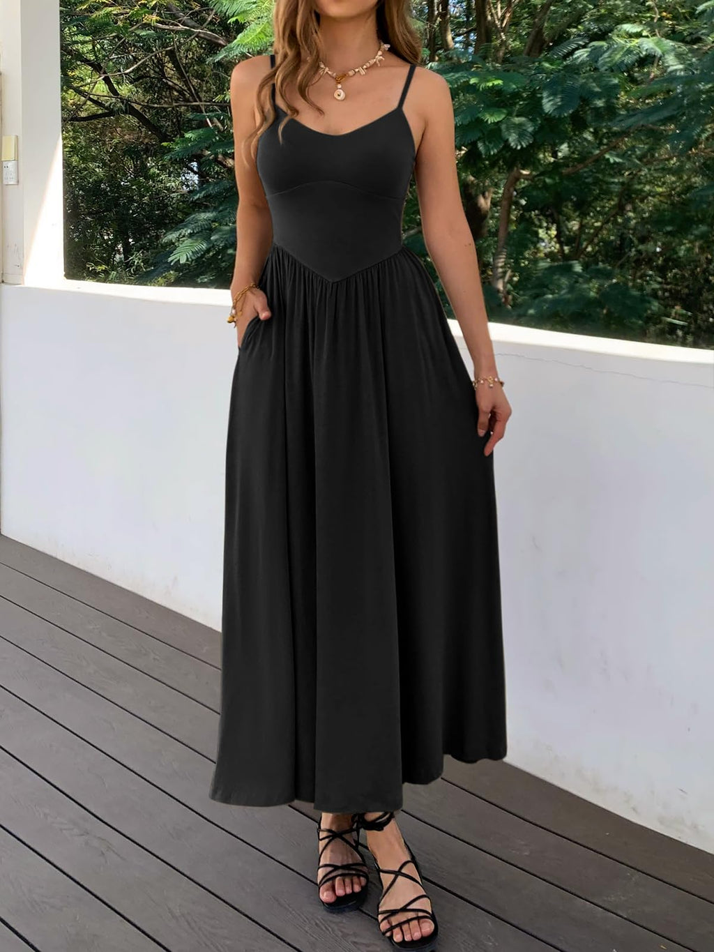 Womens Spaghetti Strap Maxi Dresses Summer Casual Sleeveless A Line Long Flowy Dress with Pockets Beach Sundresses
