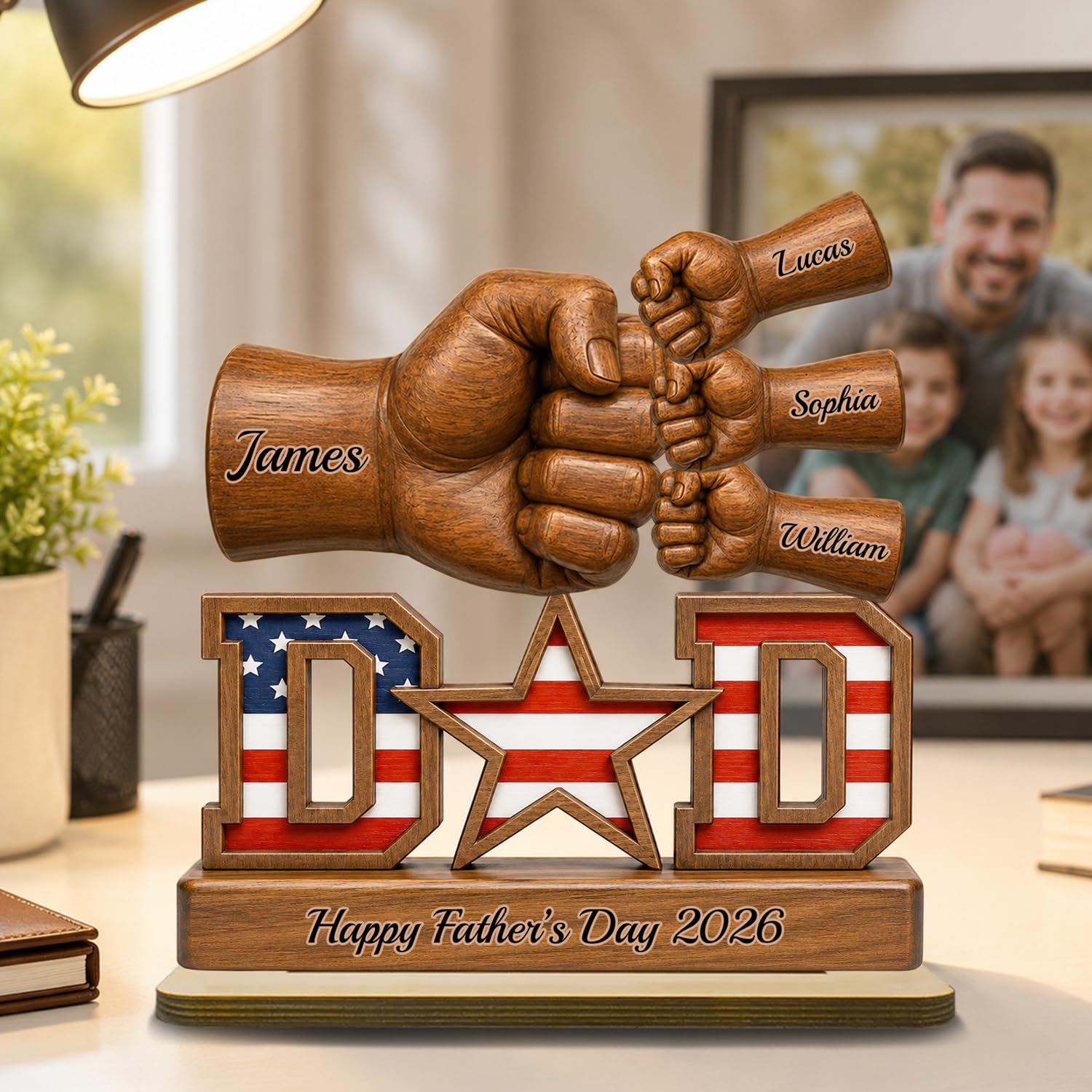 Personalized Fist Bump Dad and Kids Name Wooden Plaque, Custom Fathers Day Plaque for Dad Grandpa, Customized Sign Decorations for Daddy, Grandpa, Heartfelt Father's Day Birthday Gifts for Husband