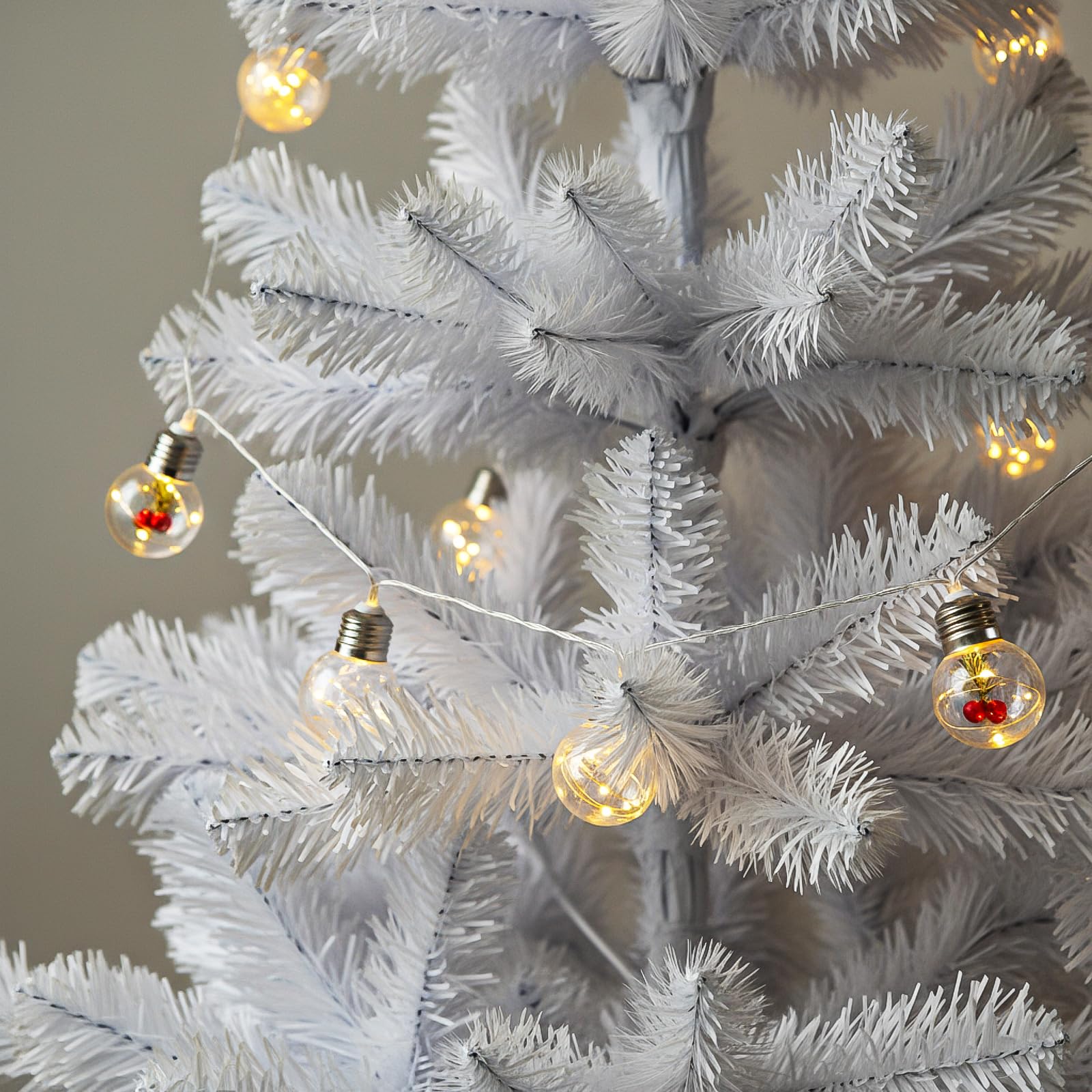 Aurelema Christmas Tree Snow Globe String Lights 6.56 FT 10 LED Xmas Light Balls with 5 Christmas Figurines Constant Vintage Decor Lighting for Indoor Outdoor Xmas Party Decoration(Red)