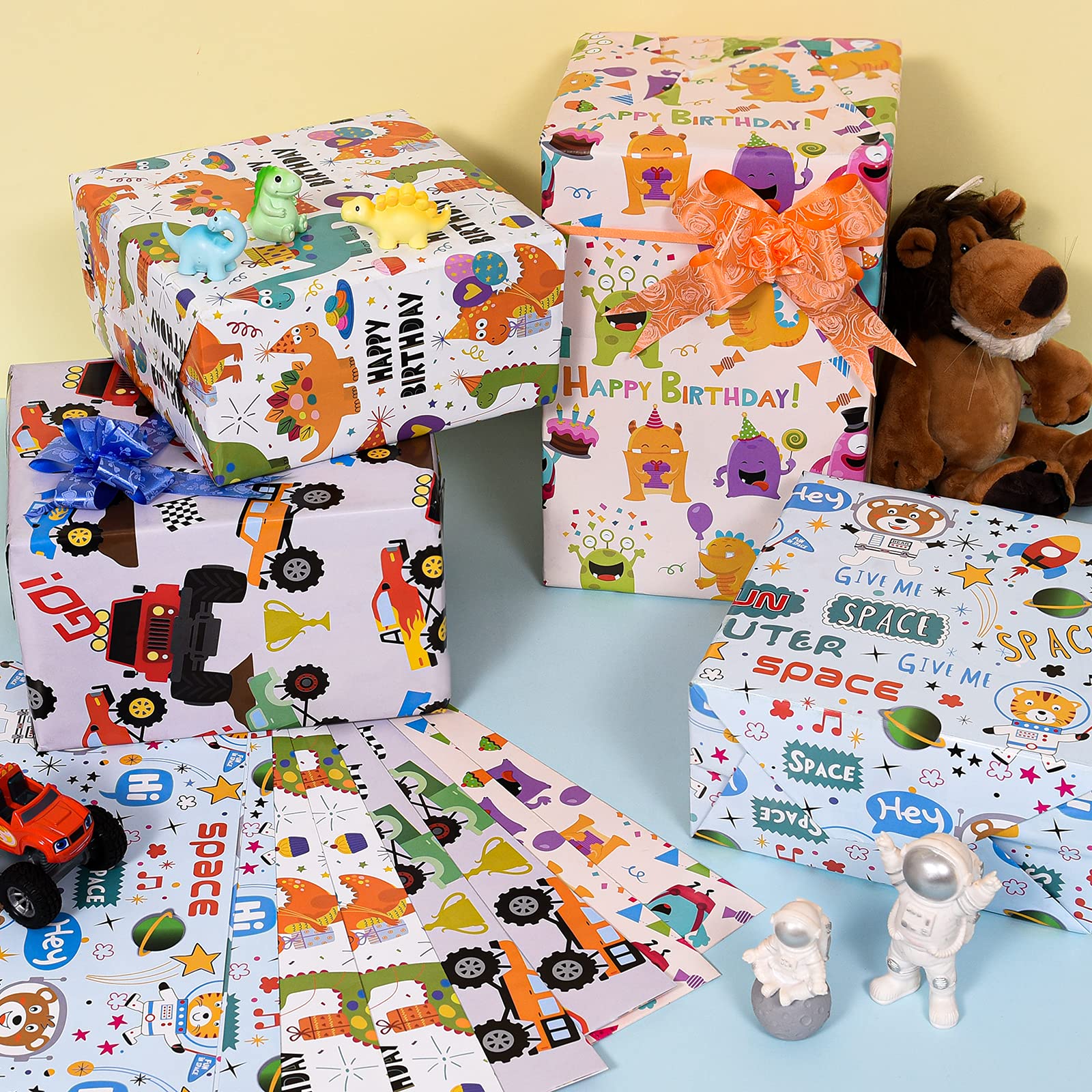 Christmas Wrapping Paper Folded for Kids Boys Girls Man Women Gift's. Papercraft Snowmen, Candy Canes, Tree, Socks, Snowflakes, Happy New Year Bulk of 12 Sheets 20"x 29" Folded