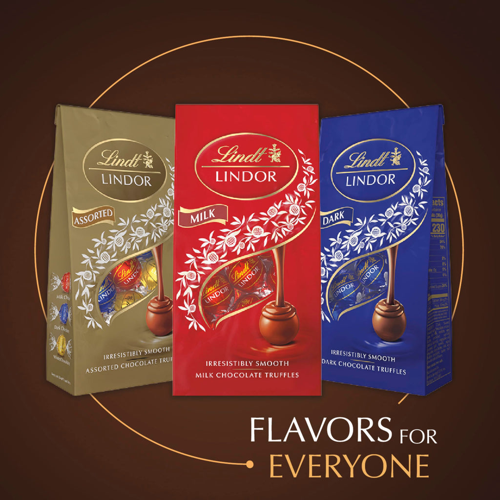 Lindt LINDOR Holiday Snickerdoodle White Chocolate Candy Truffles with Smooth, Melting Truffle Center, 8.5 oz. Bag