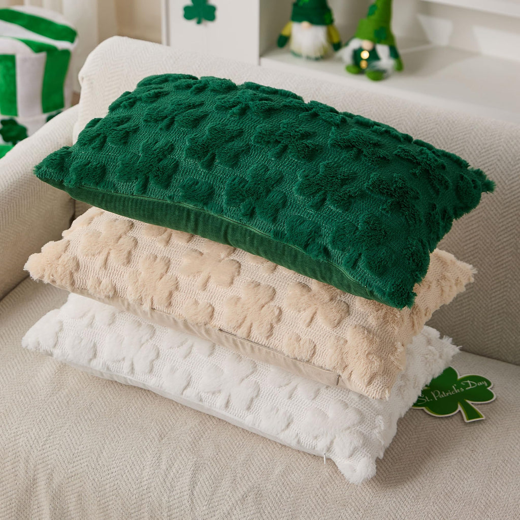 DFXSZ St Patricks Day Pillow Covers 18x18 inch Set of 2 St Patricks Day Decorations Green Shamrock Soft Plush Faux Fur Jacquard Throw Pillows for Bedroom Sofa Holiday Festivals Home Decor PTK021A18