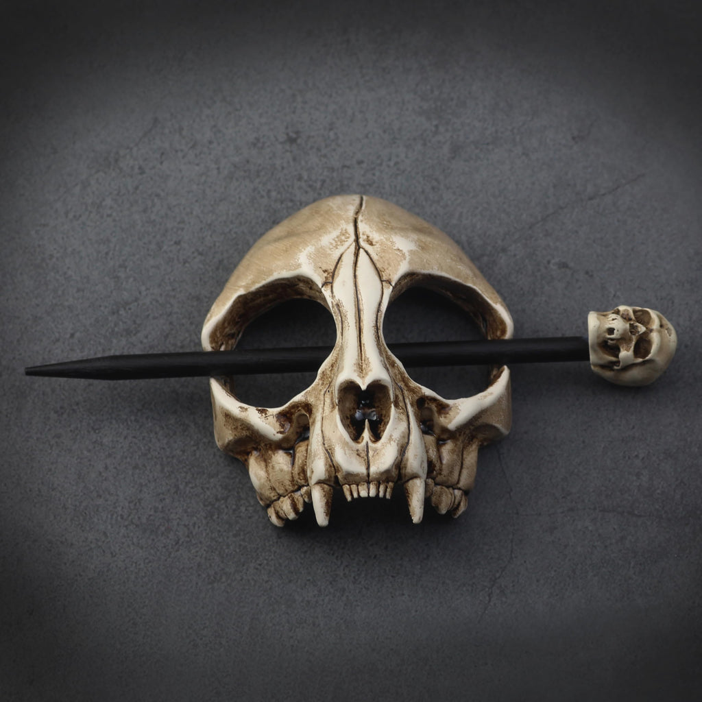 Cat Skull Hair Stick, Gothic Feline Skull Resin Bone Hair Slide Barrette for Women, Cat Skull Hair Clip Halloween Cosplay Witchcore Hairpin, Spooky Updo Holder (1 Piece)