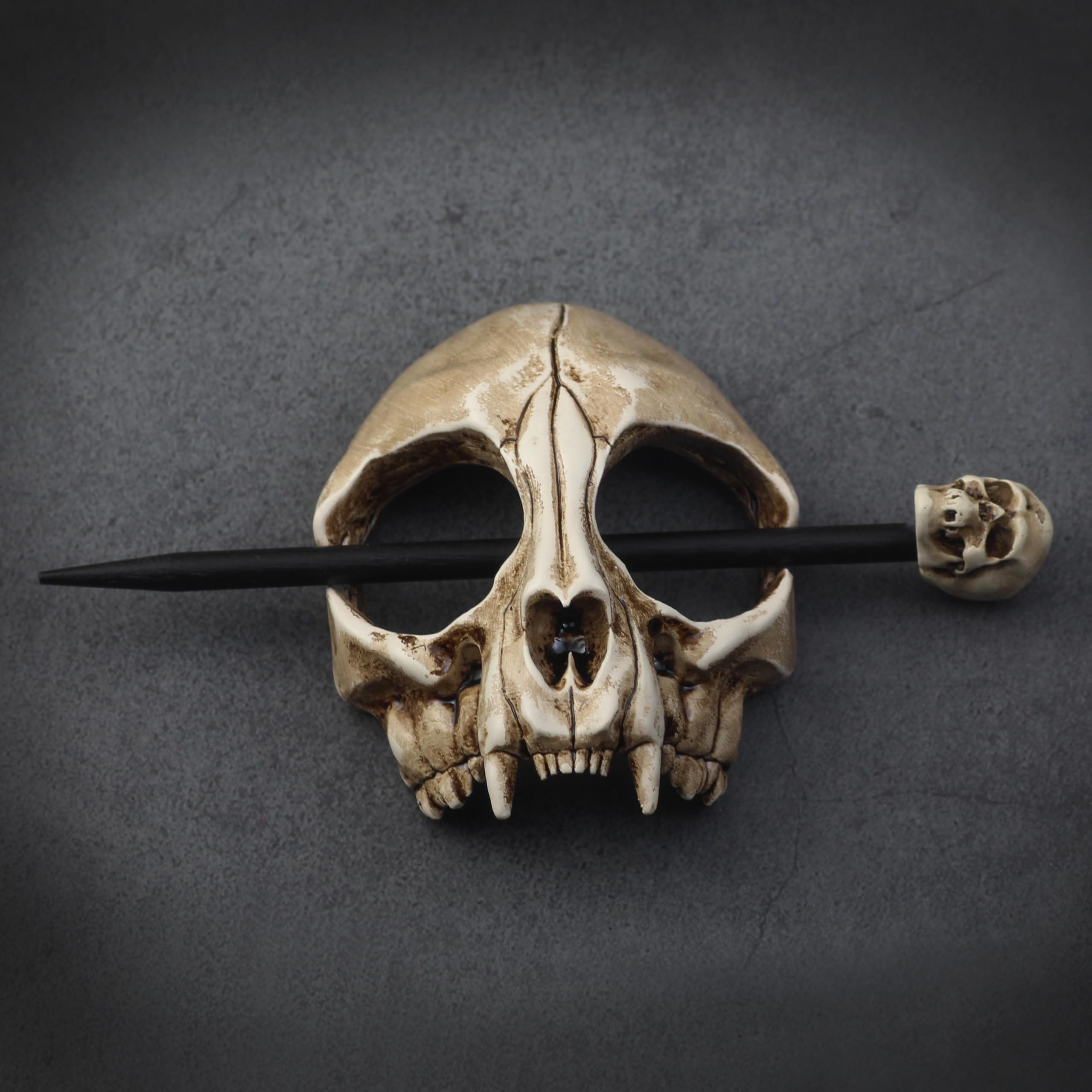 Cat Skull Hair Stick, Gothic Feline Skull Resin Bone Hair Slide Barrette for Women, Cat Skull Hair Clip Halloween Cosplay Witchcore Hairpin, Spooky Updo Holder (1 Piece)