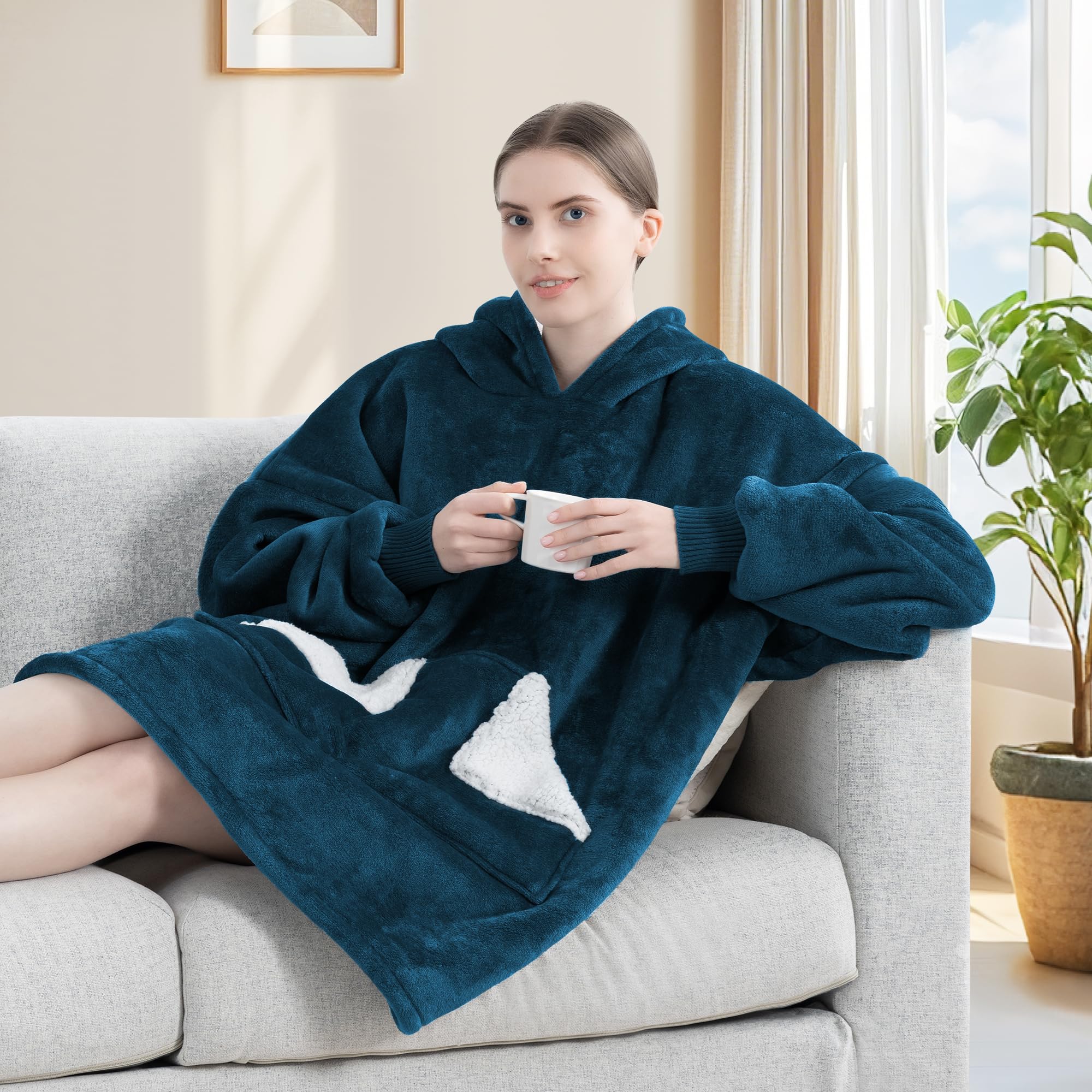 Touchat Wearable Blanket Hoodie, Oversized Sherpa Fleece Sweatshirt Blanket with Giant Hood Pocket and Sleeves for Adult, Warm & Cozy Grey Blanket Gifts for Women