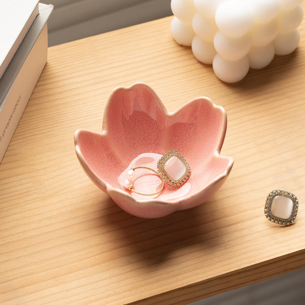 Flower Ring Holder Dish, Ceramic Jewelry Tray Dish, Small Trinket Dish, Jewelry Plate Bowl, Cute Jewlery Ring Holder Dish, Aesthetic Room Decor, Christmas Birthday Gifts for Women, 1 pack (blue)
