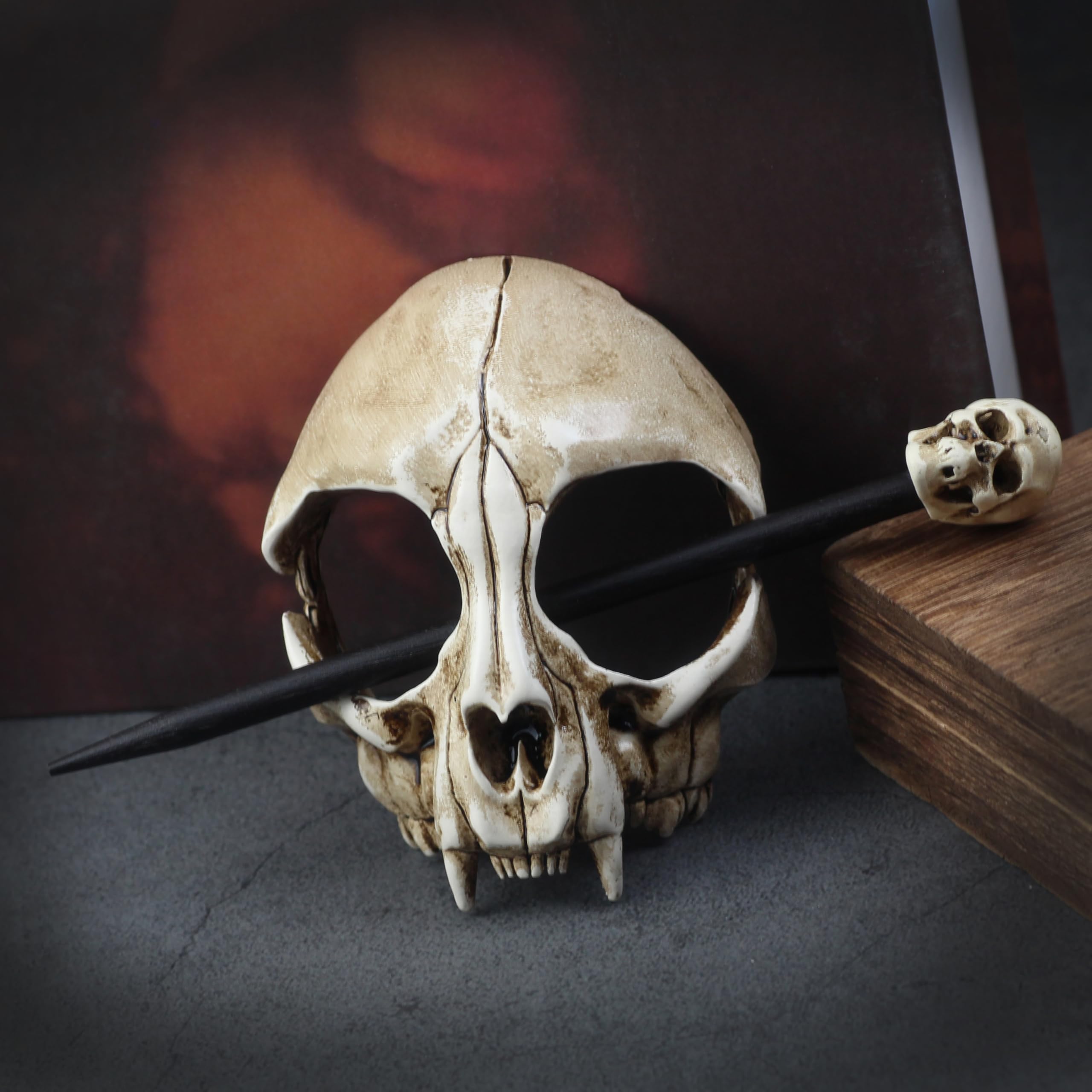 Cat Skull Hair Stick, Gothic Feline Skull Resin Bone Hair Slide Barrette for Women, Cat Skull Hair Clip Halloween Cosplay Witchcore Hairpin, Spooky Updo Holder (1 Piece)