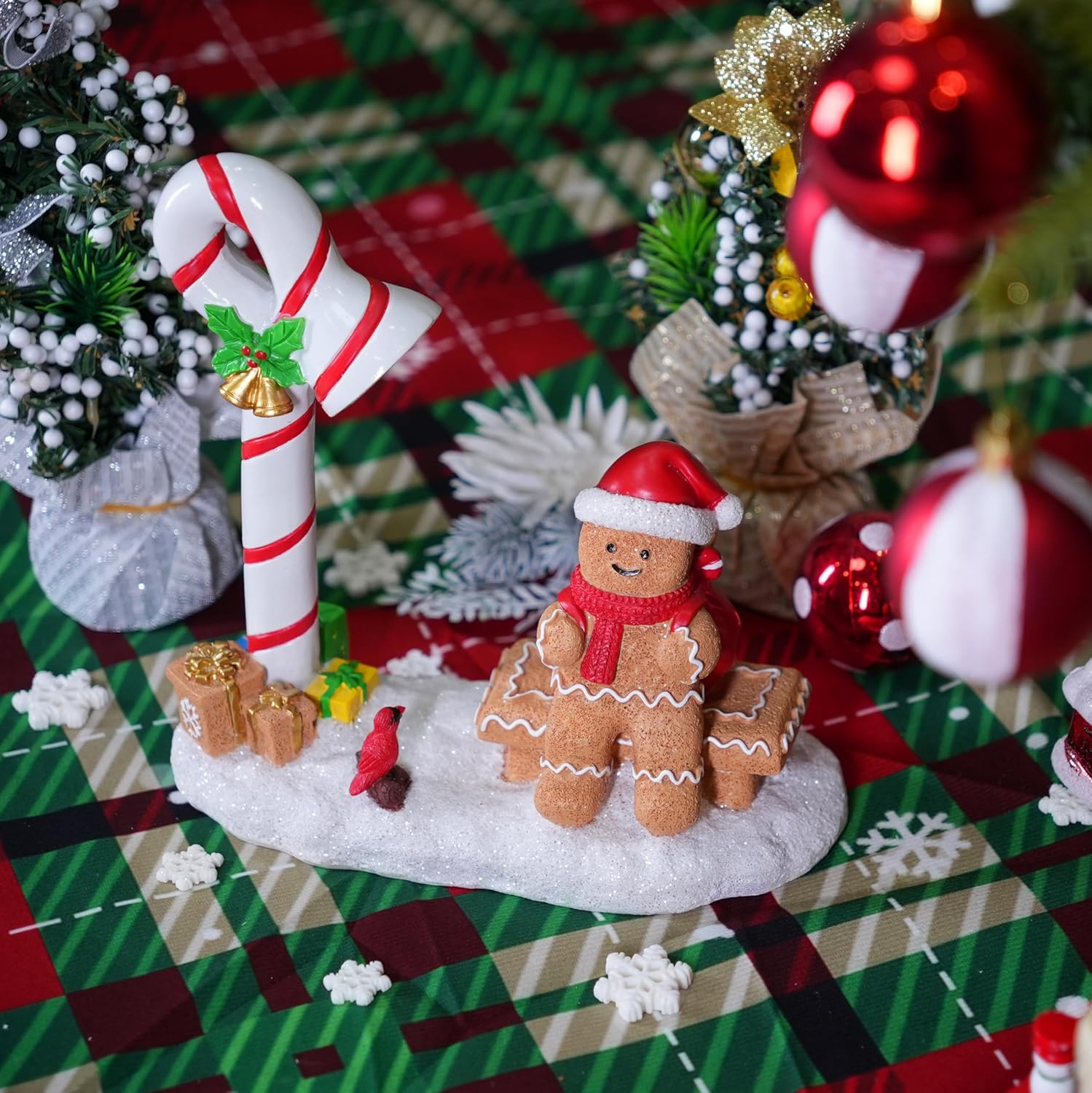 Christmas Gingerbread Man Decorations Indoor Home Decor Christmas Gingerbread Man Figurines Winter for Table Top Centerpiece Fireplace Decor Cute Decoration Gift（GB）
