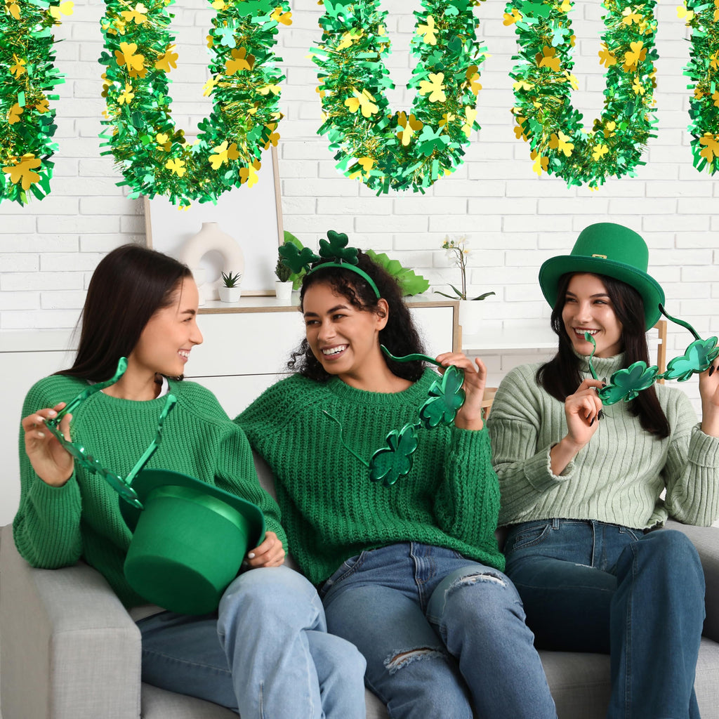 50FT St. Patrick's Day Tinsel Garland Shamrock Hat Green Gold Metallic Tinsel Twist Garland for Irish Saint Patricks Day Party Home Decor Indoor Outdoor Decoration